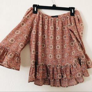 Tops - Off the shoulder blouse Tops - Off the shoulder blouse